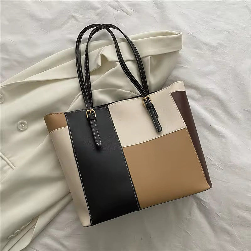 Bag: Shoulder Strap Handbag