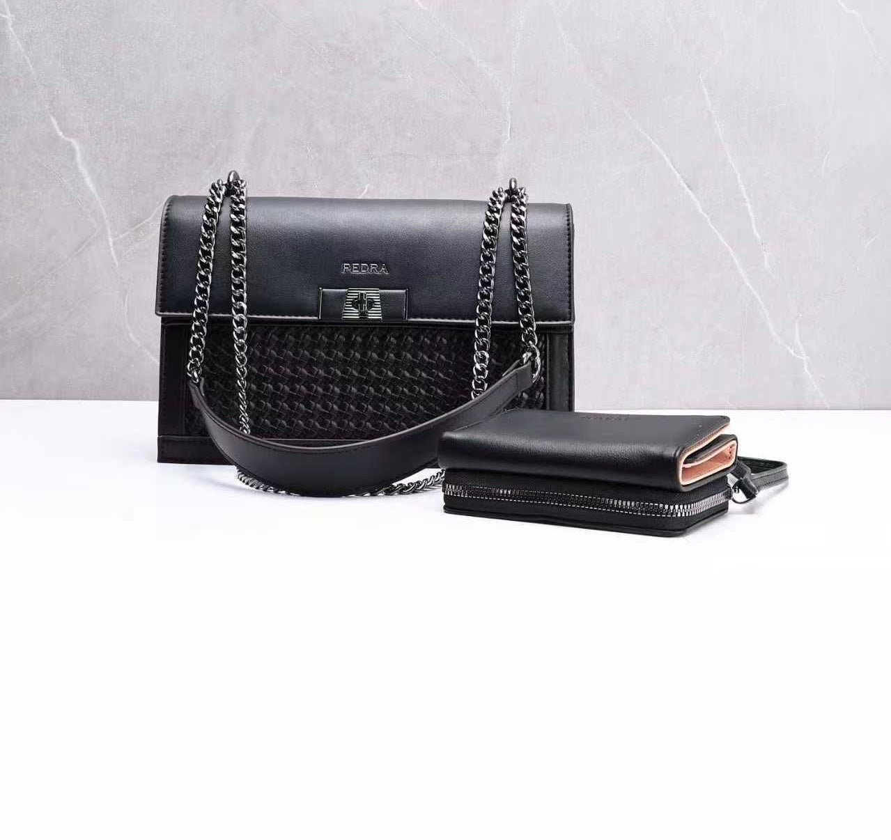 36448 - Genuine Leather Box Shape Bag