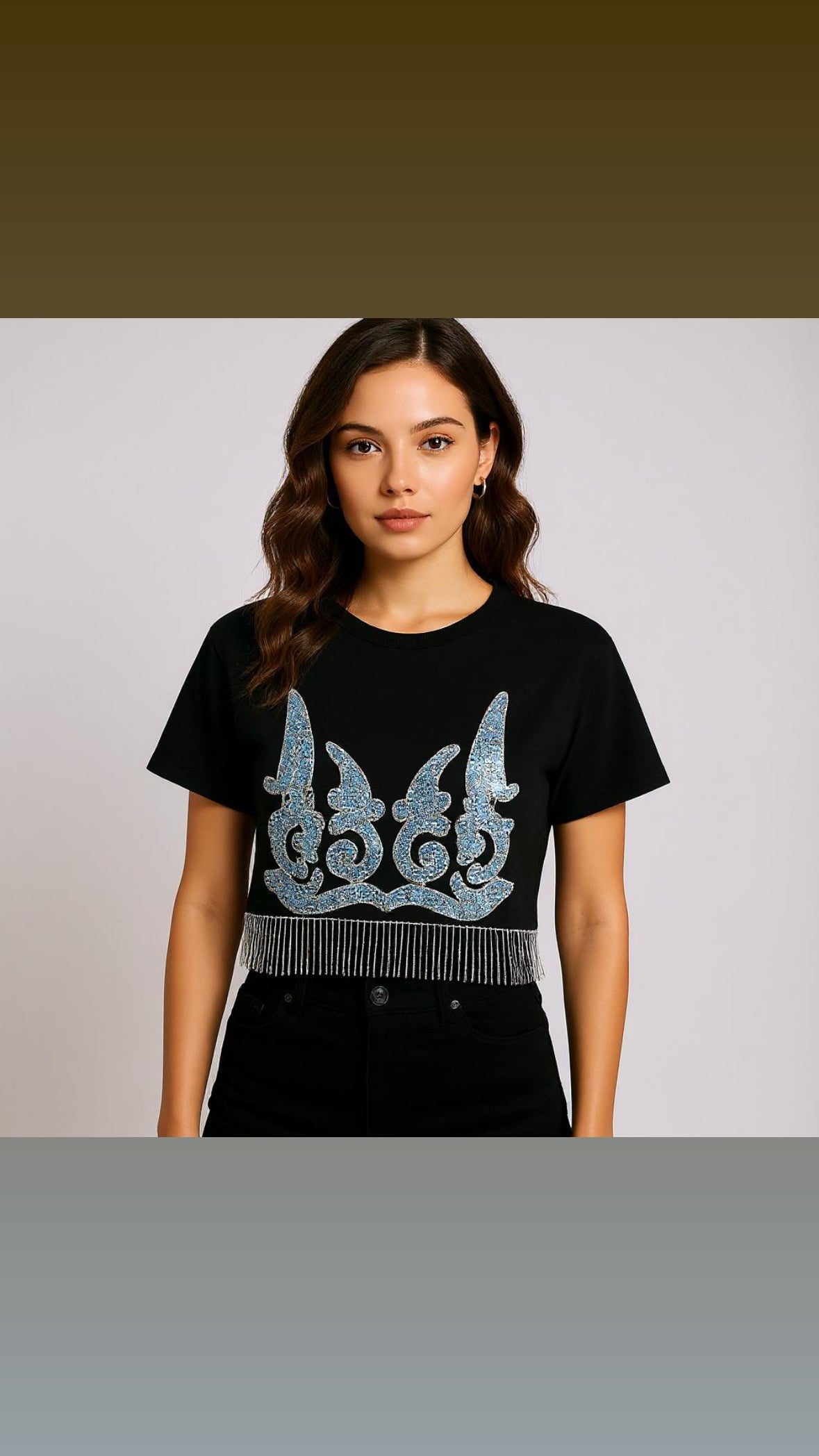 Top: Round Neck Cotton Tshirt