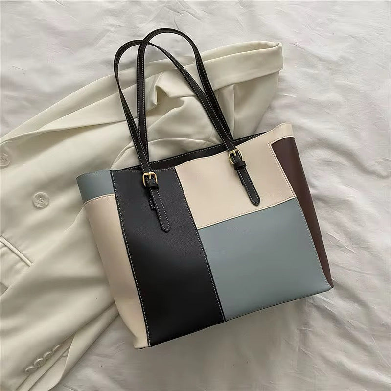 Bag: Shoulder Strap Handbag