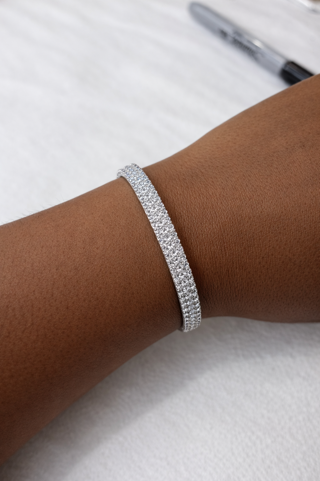 0022-8.59 Xuping Silver Bangles – Sparkling Crystal