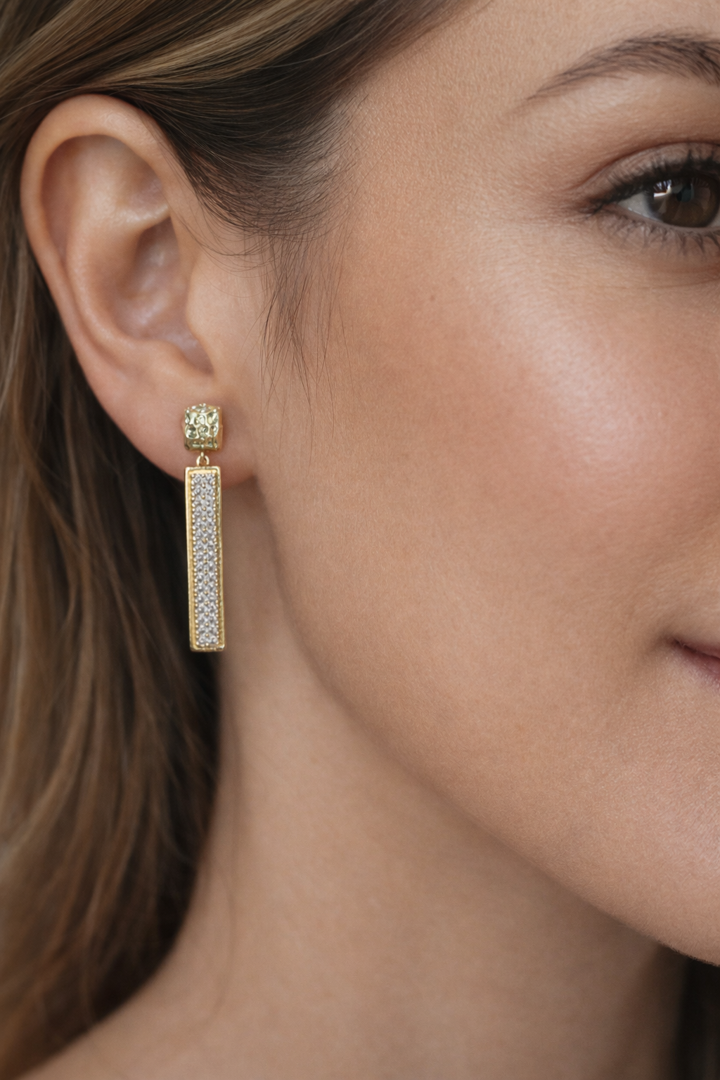 JEYX 0953-2.67 Xuping Gold ear rings – Sparkling Crystal