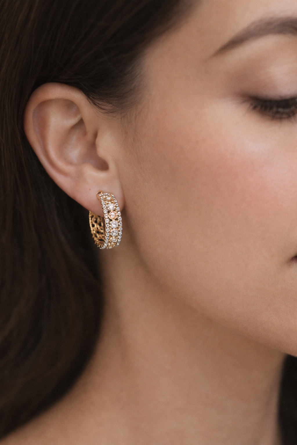 TEYX 8132 - 5.01 Xuping Gold Hoop Earrings – Sparkling Crystal Set