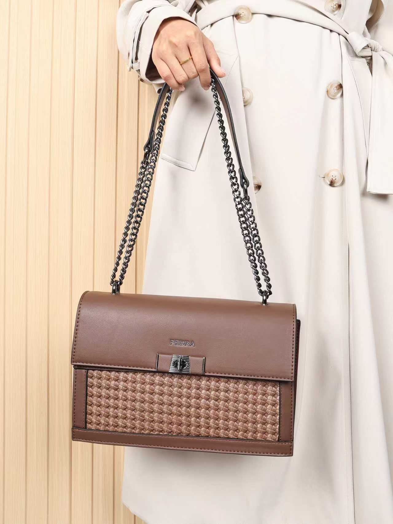 36448 - Genuine Leather Box Shape Bag