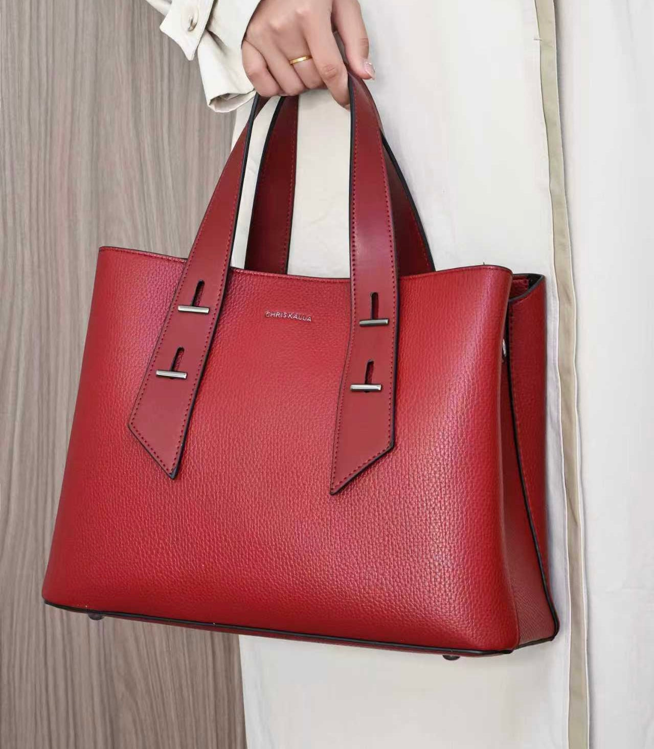 L23602B - Genuine Leather Box Shape Bag