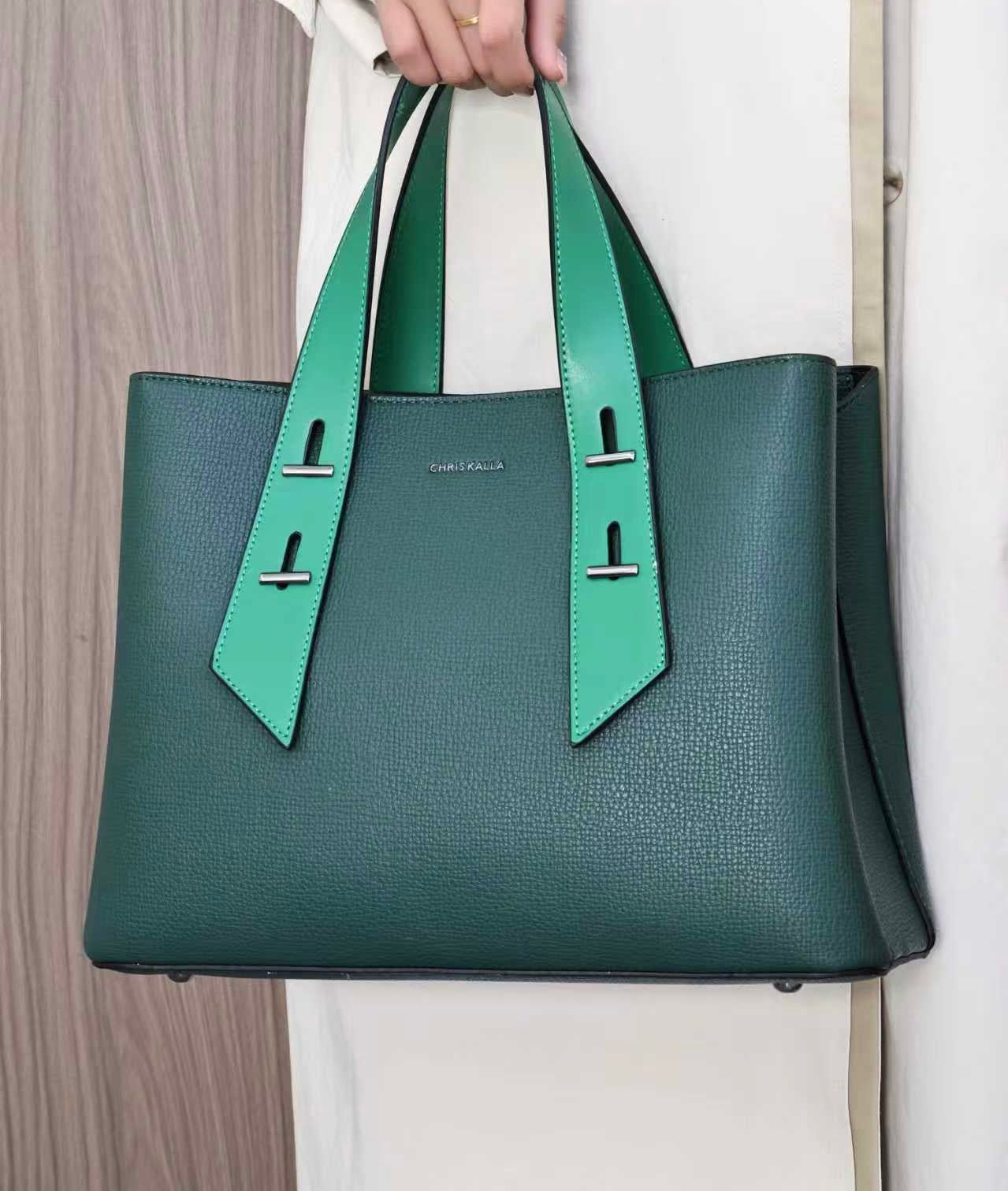 L23602B - Genuine Leather Box Shape Bag