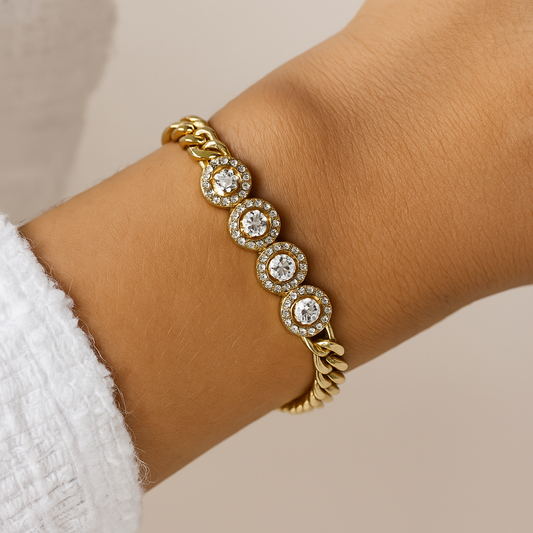 6545B- Xuping Gold Bracelet – Sparkling Crystal 17cm