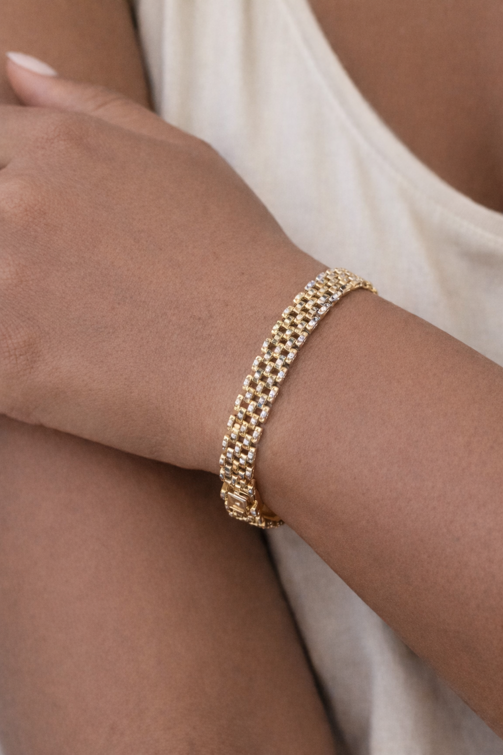 0301 - 6.28 Xuping Gold Bracelet – Sparkling Crystal 17cm