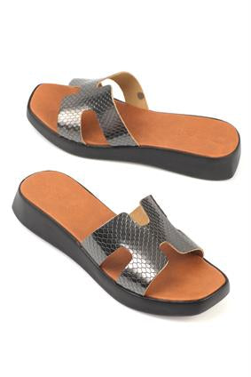 Ladies’ Block Heels Slippers – Style Meets Comfort