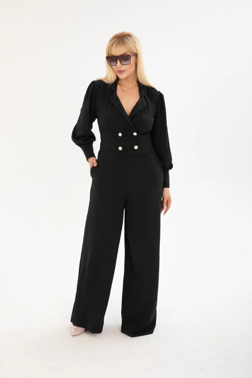 High-Quality Two-Piece Cotton Outfit with Functional Pockets